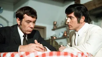 Backdrop for the TV series "Randall and Hopkirk (Deceased)" #1868320