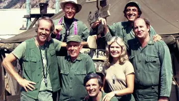 Backdrop к сериалу "M*A*S*H" #1300035
