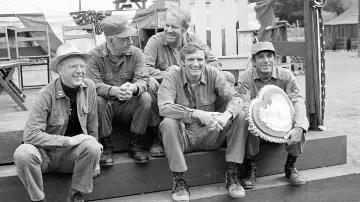 Backdrop к сериалу "M*A*S*H" #1300045