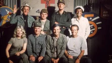 Backdrop к сериалу "M*A*S*H" #1300050