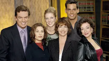 Backdrop к сериалу "Family Law" #1379710