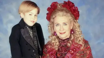 Backdrop for the TV series "Passions" #1291909