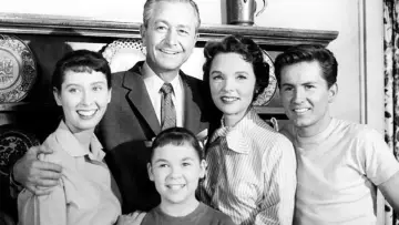 Backdrop к сериалу "Father Knows Best" #1278197