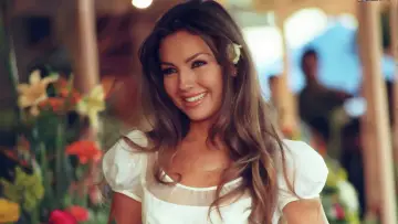 Backdrop for the TV series "Rosalinda" #1543530