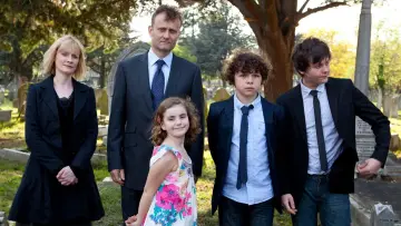 Backdrop for the TV series "Outnumbered" #1891834