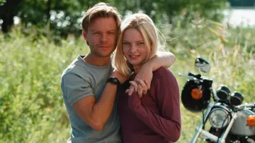 Backdrop for the TV series "Nya tider" #1657804