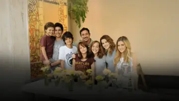 Backdrop к сериалу "Young Hearts" #1241908