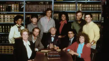 Backdrop for the TV series "The Paper Chase" #1810594