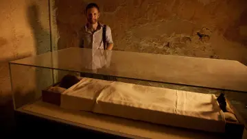Backdrop к сериалу "Secrets of the Dead" #1396132