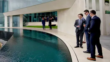 Backdrop for the TV series "Million Dollar Listing Los Angeles" #1553439