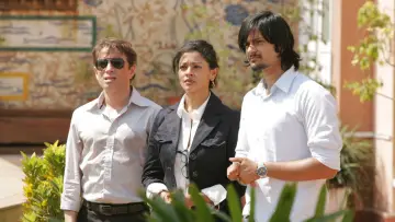 Backdrop for the TV series "Bollywood Hero" #1920161