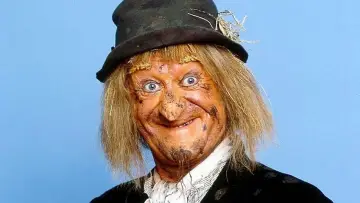 Backdrop for the TV series "Worzel Gummidge" #1795870