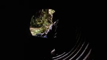 Backdrop к сериалу "It" #1375099