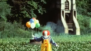 Backdrop к сериалу "It" #1375119