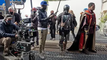 Backdrop for the TV series "Disney Gallery / Star Wars: The Mandalorian" #1401512