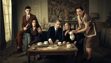 Backdrop for the TV series "Someone Has to Die" #1468211