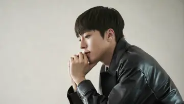 Backdrop for the TV series "Born Again" #1904602