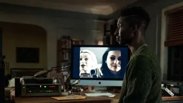 Backdrop к сериалу "Archive 81" #1465707