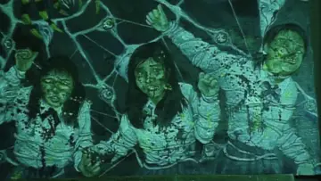 Backdrop for the TV series "School Ghosts" #1806697