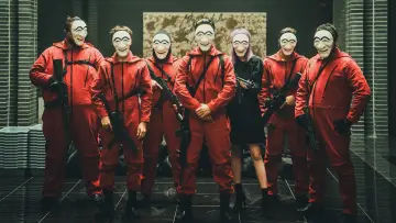 Backdrop for the TV series "Money Heist: Korea - Joint Economic Area" #1460992