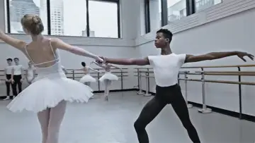 Backdrop for the TV series "On Pointe" #1856894