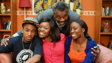 Backdrop for the TV series "Meet the Adebanjos" #1871623