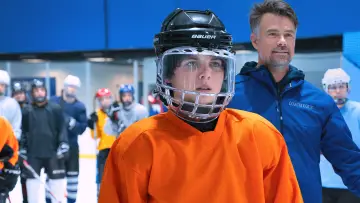 Backdrop for the TV series "The Mighty Ducks: Game Changers" #1657513