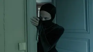 Backdrop for the TV series "Irma Vep" #1904866