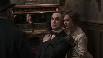Backdrop for the TV series "Irma Vep" #1904877
