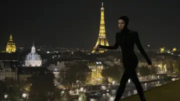 Backdrop for the TV series "Irma Vep" #1904886