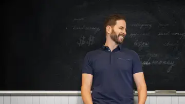 Backdrop for the TV series "Flipping 101 With Tarek El Moussa" #1502643