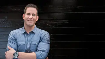 Backdrop for the TV series "Flipping 101 With Tarek El Moussa" #1502645