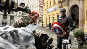 Backdrop for the TV series "Marvel Studios Assembled" #1407463