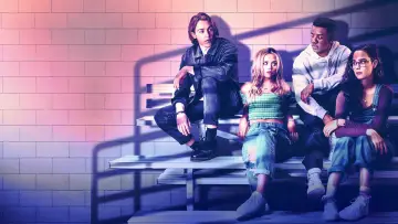 Backdrop к сериалу "One of Us Is Lying" #1466100