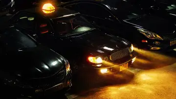 Backdrop к сериалу "Taxi Driver" #1307744
