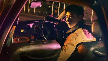 Backdrop к сериалу "Taxi Driver" #1307753