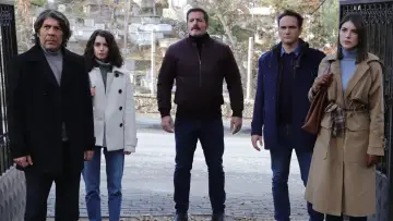 Backdrop к сериалу "The Shadow Team" #1321692