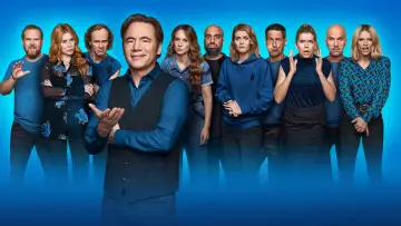 Backdrop к сериалу "LOL: Last One Laughing" #1485439
