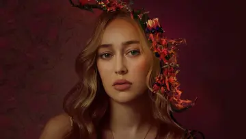 Backdrop for the TV series "The Lost Flowers of Alice Hart" #1809916