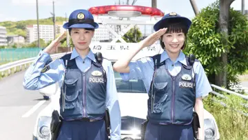 Backdrop for the TV series "Police in a Pod" #1847138
