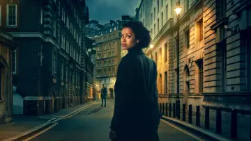Backdrop for the TV series "Surface" #1370728