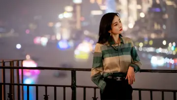 Backdrop for the TV series "She and Her Perfect Husband" #1812039
