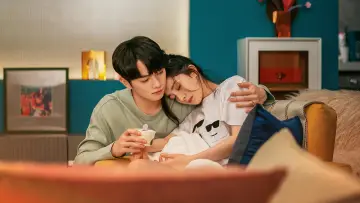 Backdrop for the TV series "She and Her Perfect Husband" #1812043