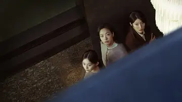 Backdrop for the TV series "Little Women" #1745095