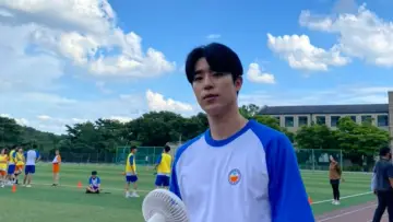 Backdrop for the TV series "Adult Trainee" #1505976