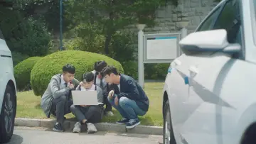 Backdrop for the TV series "Adult Trainee" #1506096