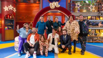 Backdrop for the TV series "LOL: Last One Laughing Brazil" #1848513