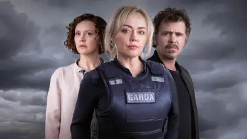 Backdrop for the TV series "Hidden Assets" #1473615