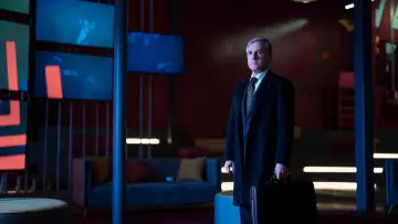 Backdrop for the TV series "The Consultant" #1422874