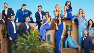 Backdrop for the TV series "Selling the OC" #1559109
